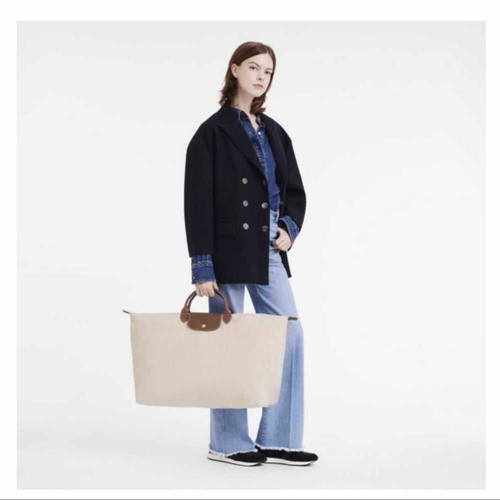 LONGCHAMP // Le Pliage Weekender in yellow